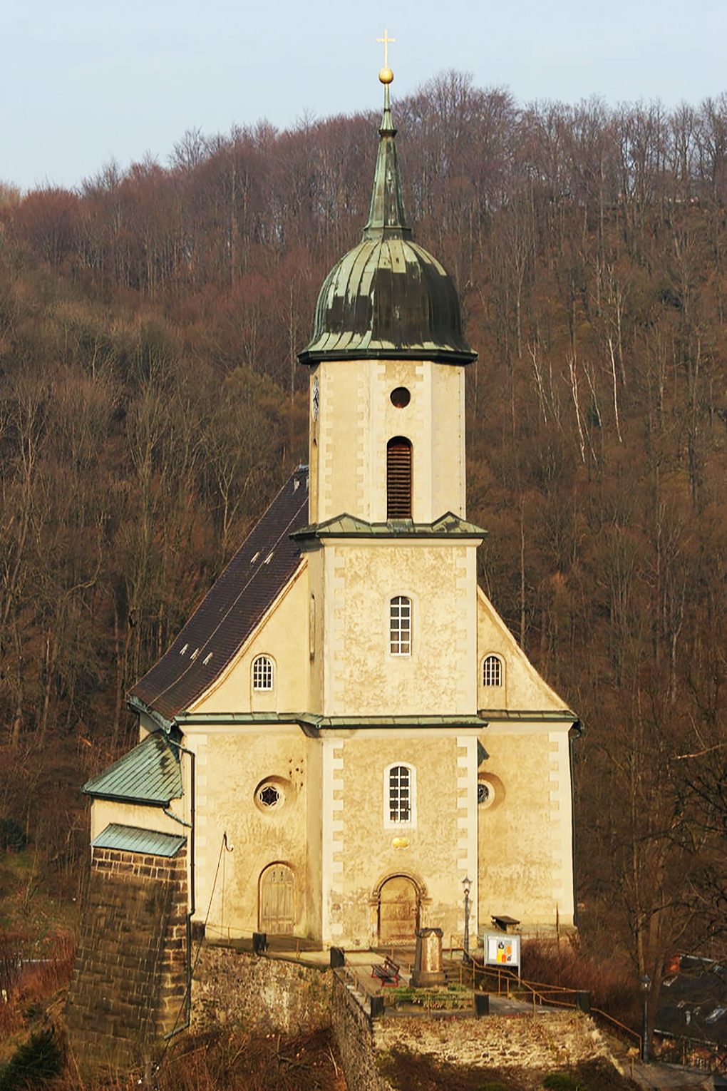 Tharandt, kościół, fot. M.J., https://commons.wikimedia.org/w/index.php?curid=3355307 – dostęp 27.04.2020